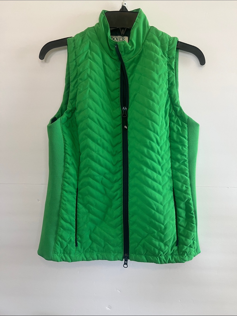 Dover Saddlery Bright Green Quilted Vest -size small